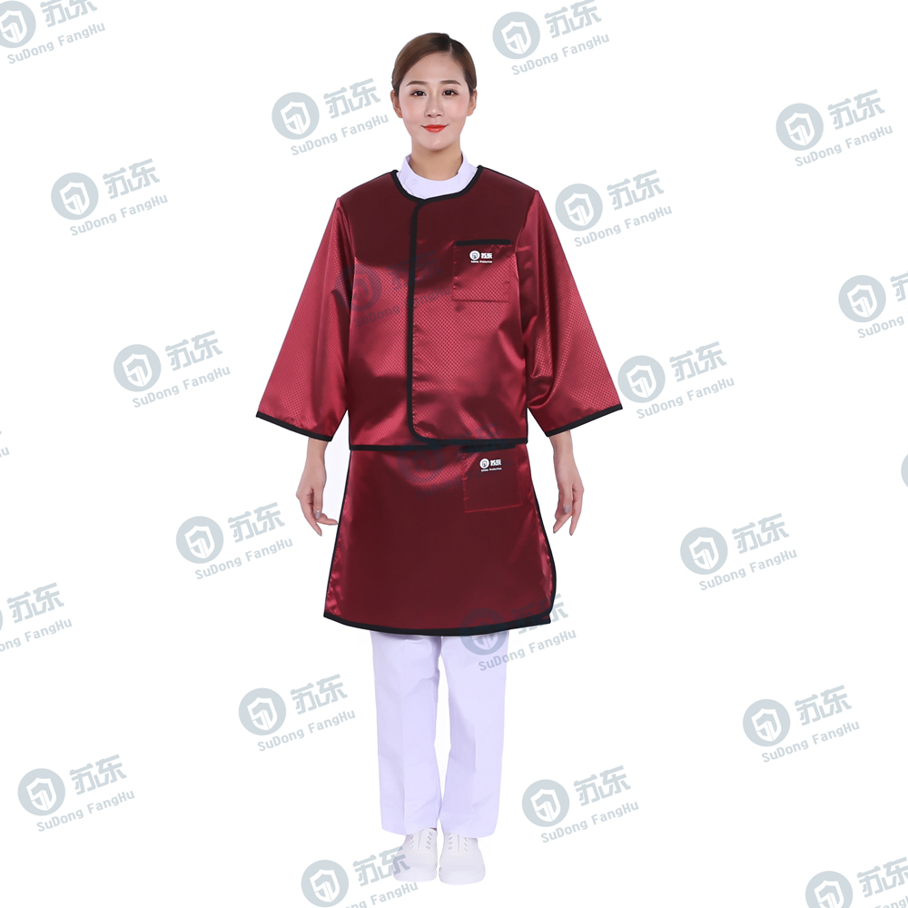 9176-菱形紅分體長(zhǎng)袖-正面